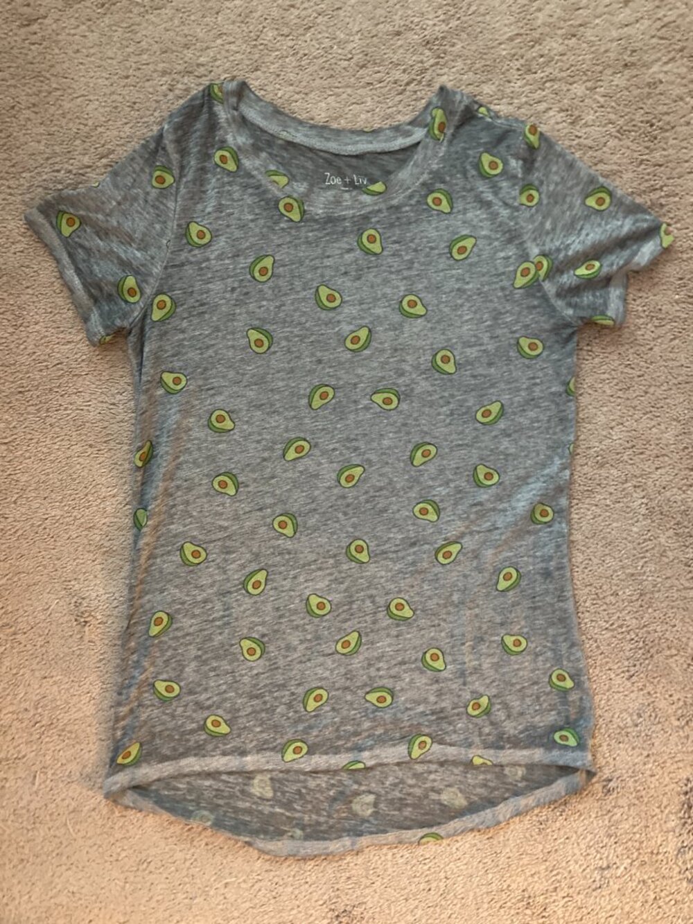 Zoe + Liv avocado t-shirt size XS